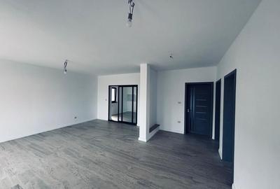 Casă cu 3 camere în Central - 4