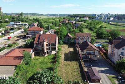 Casă cu 5 camere cu Teren 2898 Mp în Sânmartin - 3