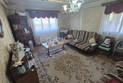 Casă cu Teren 1200 Mp în Central - 2