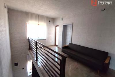 Duplex cu 4 camere cu Canalizare în Sânnicolau Mare - 10