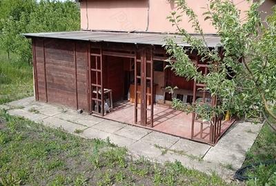 Casă cu 2 camere cu Teren 900 Mp în Central