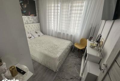 Apartament cu 2 camere decomandat în Micro 19 - 2