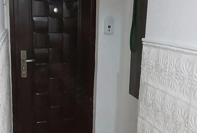 Garsonieră decomandată în Micro 19