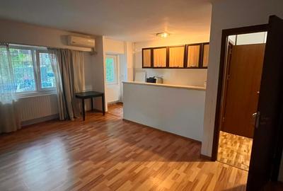 Garsonieră semidecomandată în Lacul Tei
