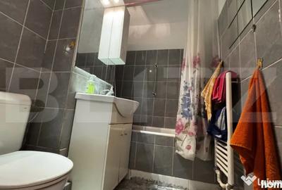 Apartament cu 2 camere semidecomandat în Cetate