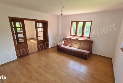Casă cu 3 camere în Ciofrângeni