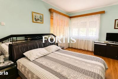 Casă cu 5 camere cu Teren 700 Mp în Central - 2