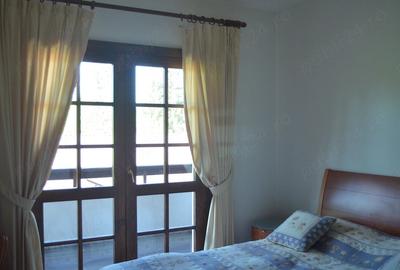 Apartament cu 4 camere decomandat în Cioplea