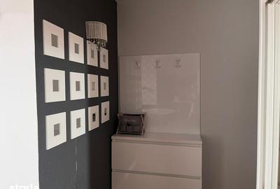 Apartament cu 3 camere decomandat în Văcăresti
