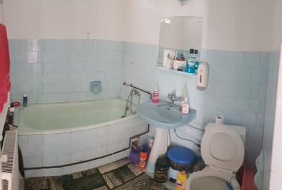 Casă individuală cu 2 camere cu Canalizare în Palazu Mare - 11
