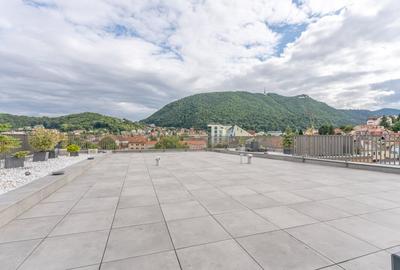 Apartament cu 4 camere decomandat, mobilat în Central