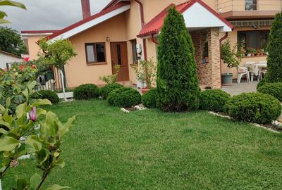 Casă cu 4 camere cu Teren 362 Mp în Malu Mare - 8