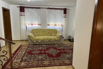 Casă cu 6 camere cu Teren 2700 Mp în Bocsig - 1