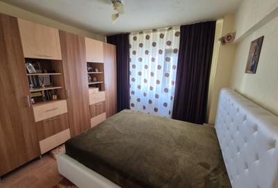 Apartament cu 4 camere semidecomandat, mobilat în Micălaca - 1
