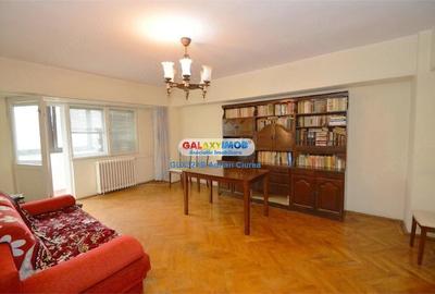 Apartament cu 3 camere decomandat în Decebal