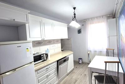 Apartament cu 4 camere decomandat în Dumbrava 2