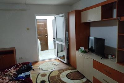 Garsonieră decomandată în Zahana