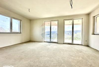 Casă cu 4 camere cu Teren 800 Mp în Gilău