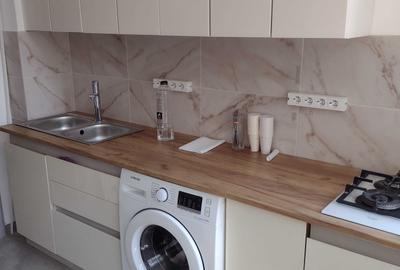 Apartament cu 3 camere decomandat în Gorjului