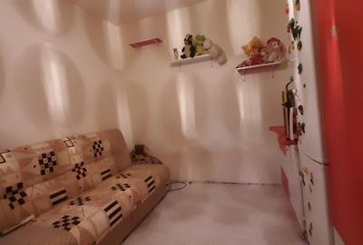 Apartament cu 2 camere semidecomandat în Tineretului