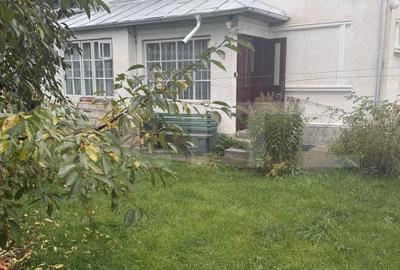 Casă cu 6 camere cu Teren 420 Mp în Central