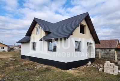 Casă cu 4 camere în Galtiu - 1