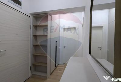 Apartament cu 2 camere decomandat în Splaiul Unirii