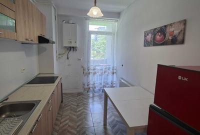 Garsonieră decomandată în Central