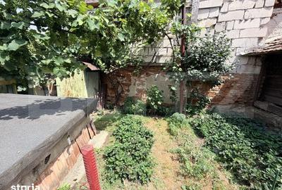 Casă cu 4 camere cu Teren 252 Mp în Central