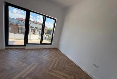 Casă cu 4 camere în Vișan