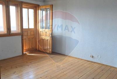 Apartament cu 3 camere în Central - 1
