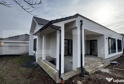 Casă cu 4 camere cu Teren 375 Mp în Cetate - 2