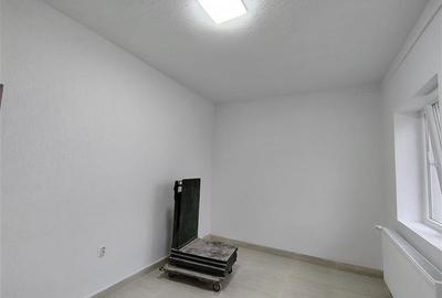 Spațiu comercial, de 201 mp, în Central - 6