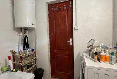 Casă cu 2 camere cu Teren 1450 Mp în Central