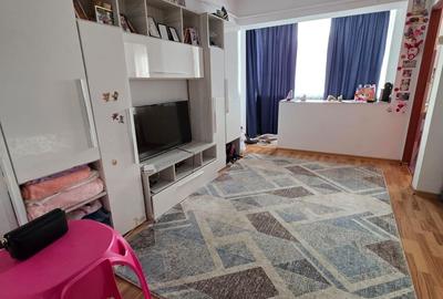Garsonieră decomandată în Central