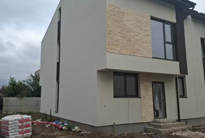 Duplex cu 4 camere cu Canalizare în Prelungirea Ghencea - 4