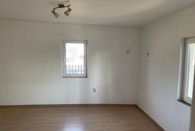 Casă cu 3 camere în Dărmănești - 5