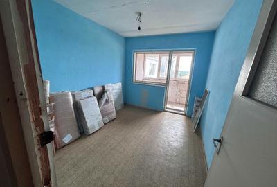 Apartament cu 4 camere decomandat în Central - 3