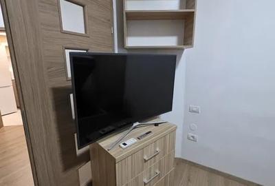 Garsonieră decomandată, mobilată în Universitate