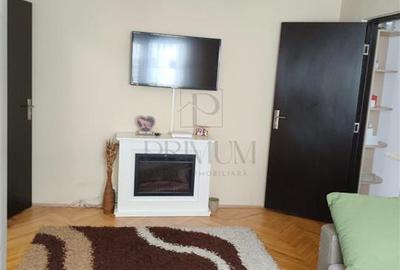 Apartament cu 3 camere semidecomandat, mobilat în Lipovei