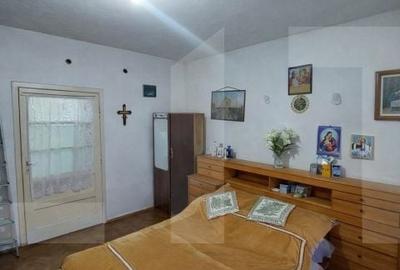 Casă cu 3 camere semidecomandat cu Teren 547 Mp în Grădiște - 1