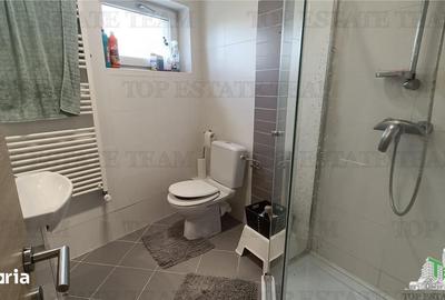 Casă cu 5 camere cu Teren 540 Mp în Otopeni