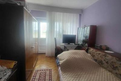 Apartament cu 3 camere decomandat în Autogară - 2