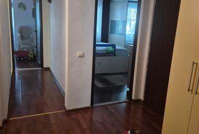 Apartament cu 3 camere decomandat în Lacul Tei - 2
