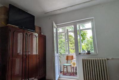 Apartament cu 2 camere decomandat în Berceni - 2