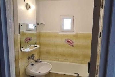Apartament cu 2 camere decomandat în Galata
