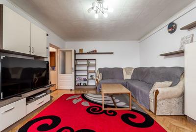 Apartament cu 3 camere semidecomandat în Alfa