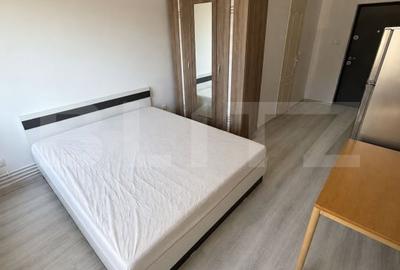 Garsonieră decomandată, mobilată în Central
