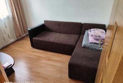 Casă individuală cu 5 camere cu Canalizare în Pictor Rosenthal