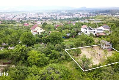 Teren de 500 mp, în Vulcan - 3